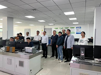瀘州市人大常委會(huì )副主任付小平率隊調研瀘天化寧夏基地